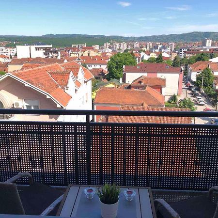 Lux Apartman 33 Kragujevac Bagian luar foto